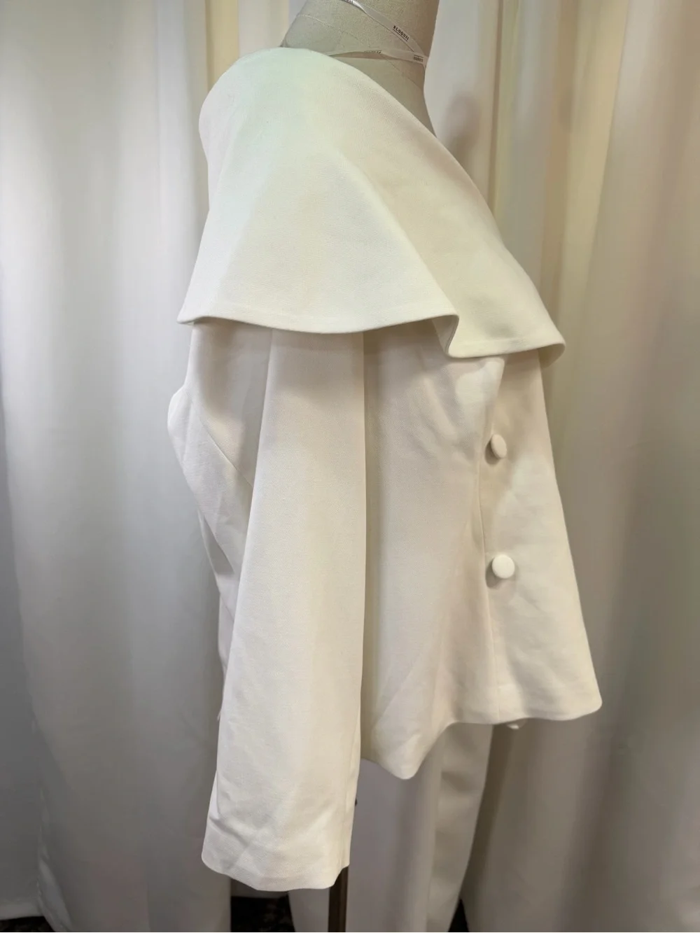 NWT Eloquii White Off-the-Shoulder Double-Breasted Statement Blazer Plus Size 22 - Picture 16 of 16